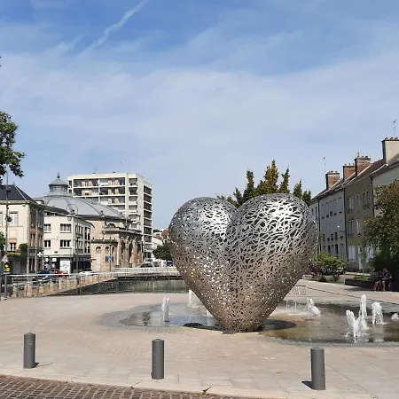 Appartement 70M² 3 Chambres Avec 3 Lits 2 Places Troyes Exterior foto